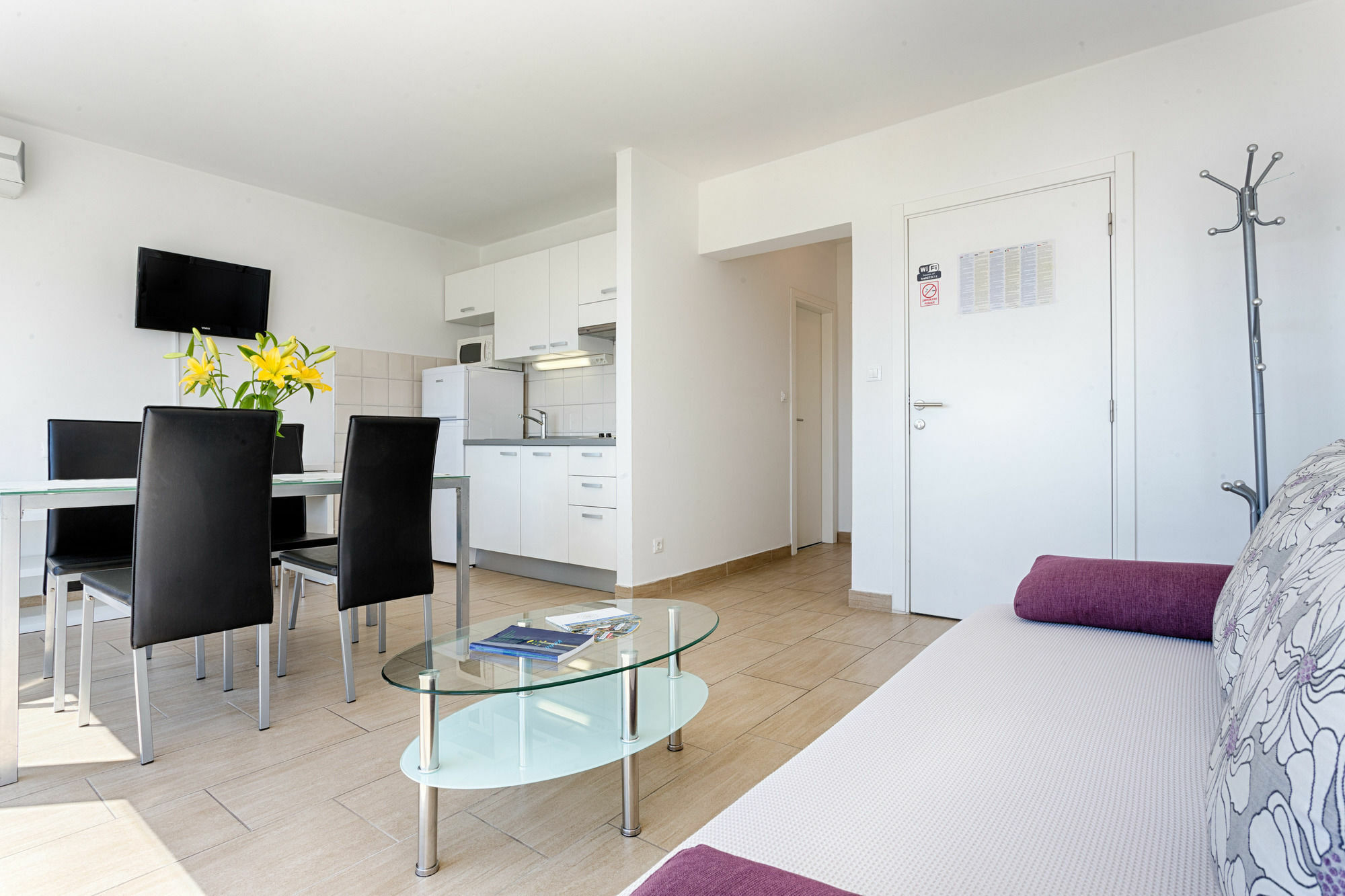 Adriatic Queen Rooms & Apartments Split Exterior photo